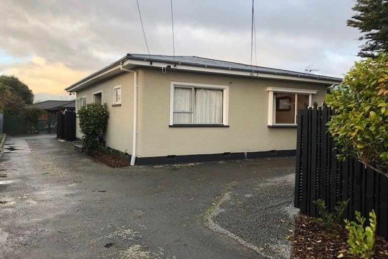 Photo of property in 12 Simeon Street, Spreydon, Christchurch, 8024