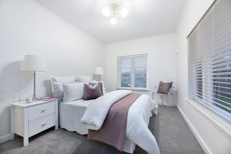 Photo of property in 2a Kereru Street, Henderson, Auckland, 0612