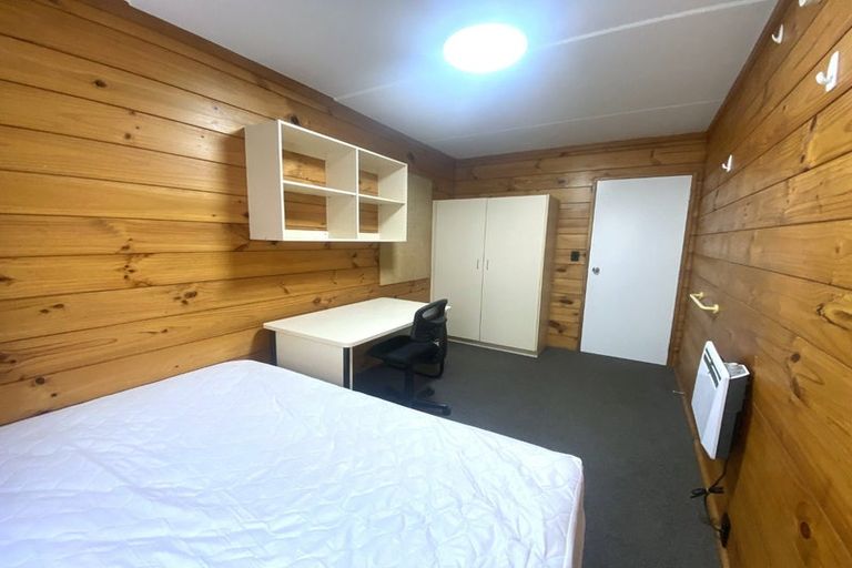 Photo of property in Te Awhina Apartments, 26/22 Sussex Street, Mount Cook, Wellington, 6021