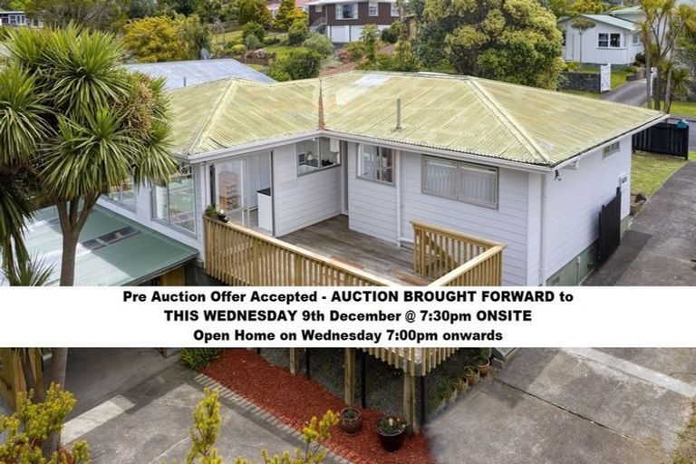 Photo of property in 47 Hartley Terrace, Massey, Auckland, 0614