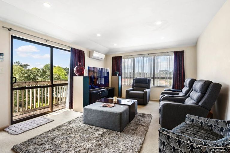 Photo of property in 26a Woodstock Road, Forrest Hill, Auckland, 0620