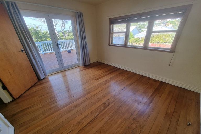 Photo of property in 83 Eden Street, Island Bay, Wellington, 6023