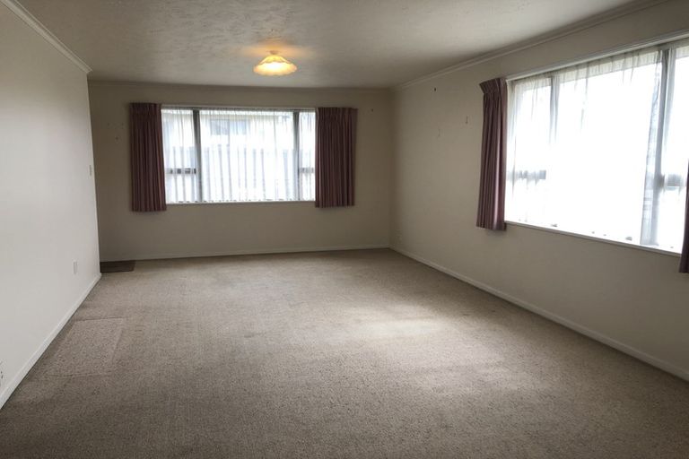 Photo of property in 21 Wilson Street, Islington, Christchurch, 8042