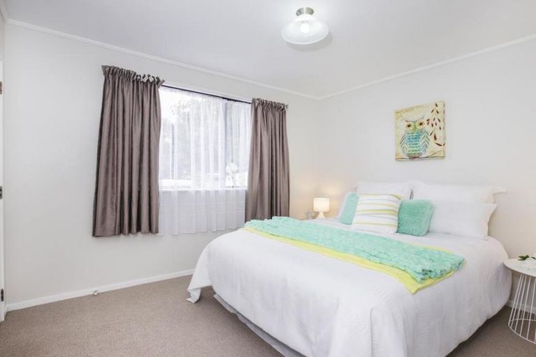 Photo of property in 166 Solar Road, Glen Eden, Auckland, 0602