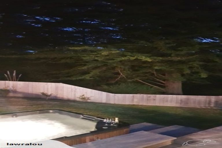 Photo of property in 49 Saunders Close, Whitby, Porirua, 5024