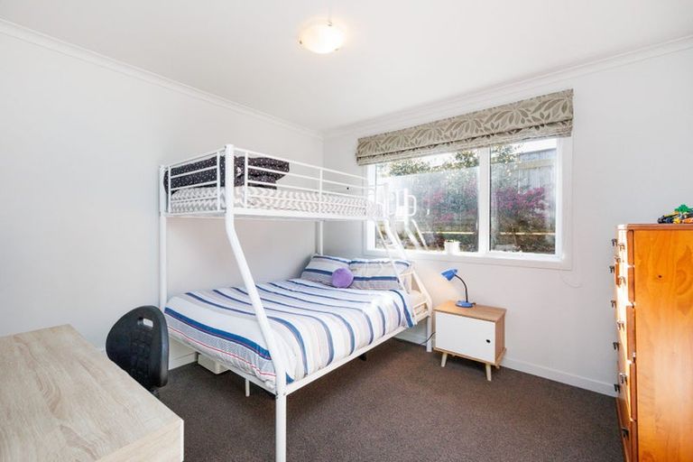 Photo of property in 18b Galea Grove, Kelvin Grove, Palmerston North, 4414