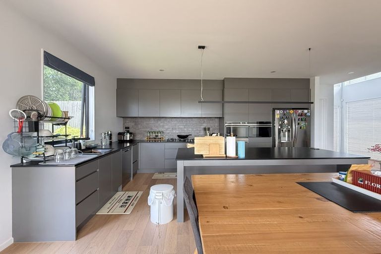 Photo of property in 14b Mackay Drive, Greenhithe, Auckland, 0632