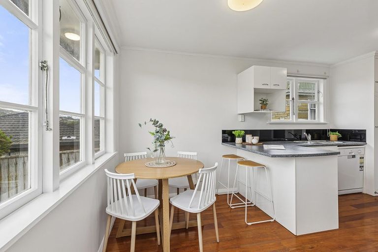 Photo of property in 334 Main Road, Tawa, Wellington, 5028