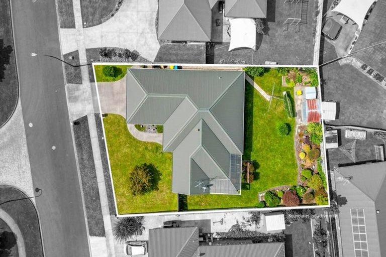 Photo of property in 35 Oaklands Drive, Cambridge, 3434