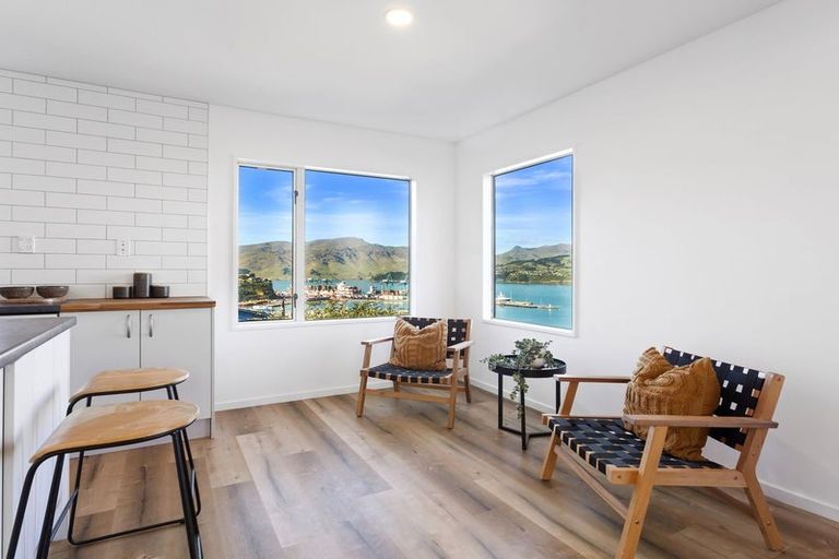 Photo of property in 16 Dudley Road, Lyttelton, 8082