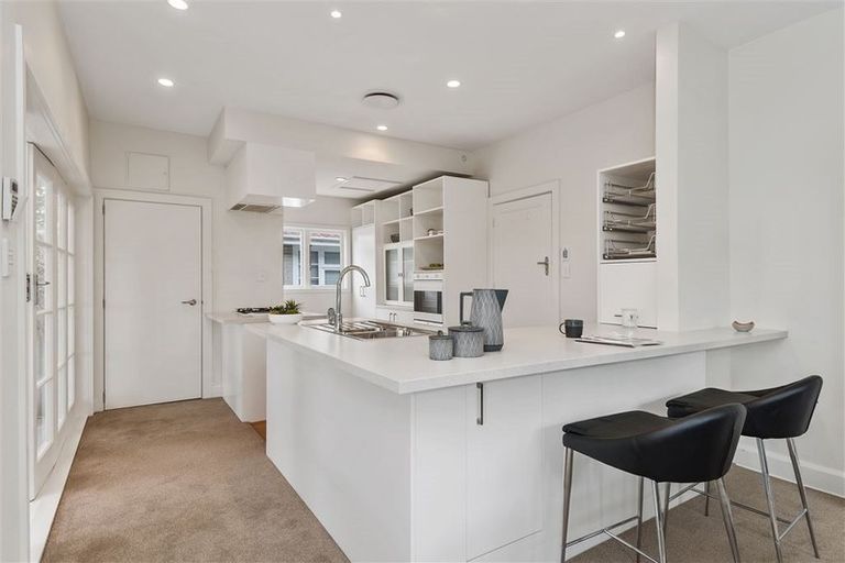 Photo of property in 160 Petrie Street, Richmond, Christchurch, 8013