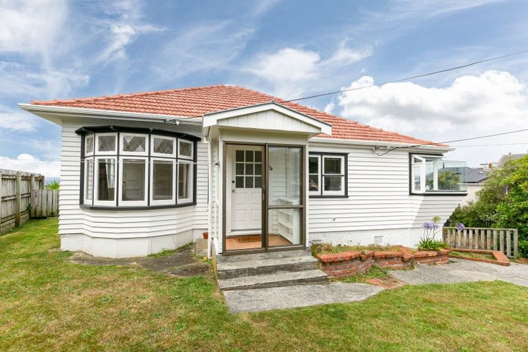 Photo of property in 34 Mandalay Terrace, Khandallah, Wellington, 6035