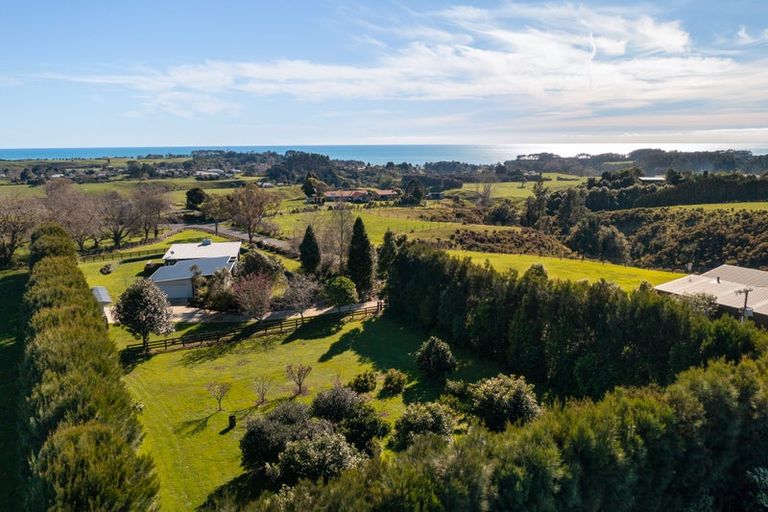 Photo of property in 172 Kaipikari Road Upper, Urenui, 4375