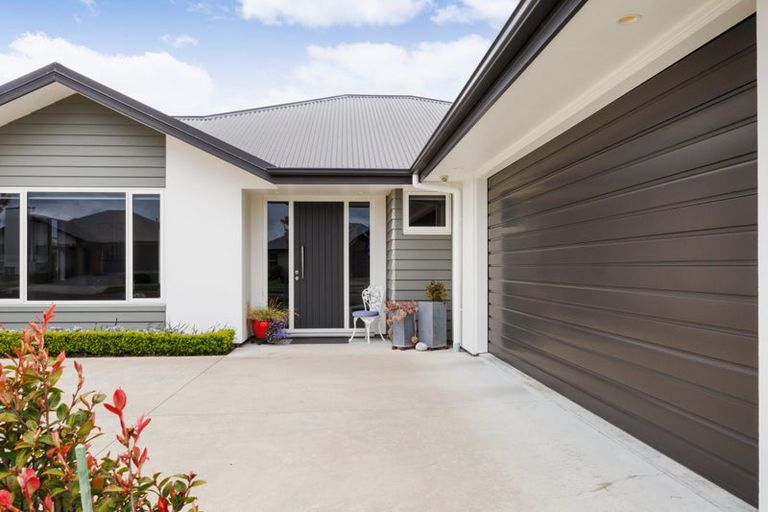 Photo of property in 10 Cherry Place, Feilding, 4702