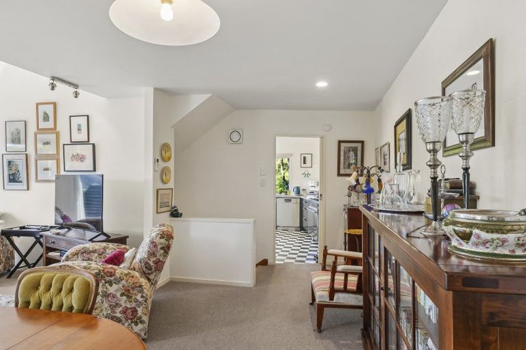 Photo of property in 7 Selkirk Way, Karori, Wellington, 6012