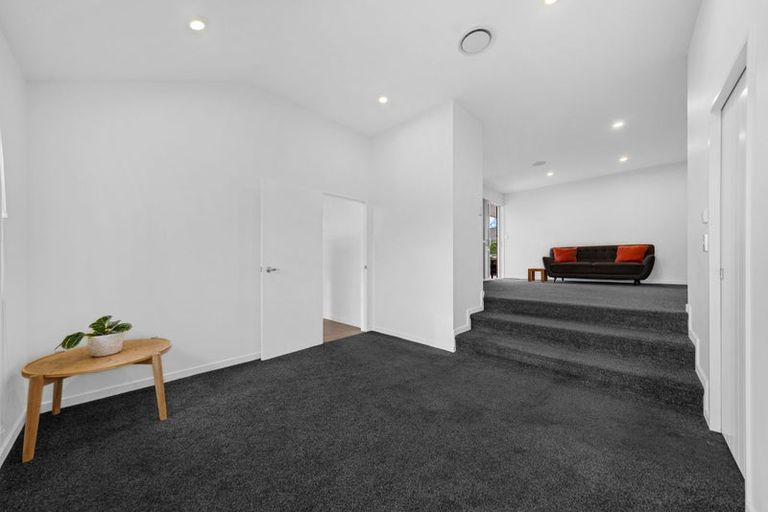 Photo of property in 10 Sapperton Drive, Henderson, Auckland, 0612