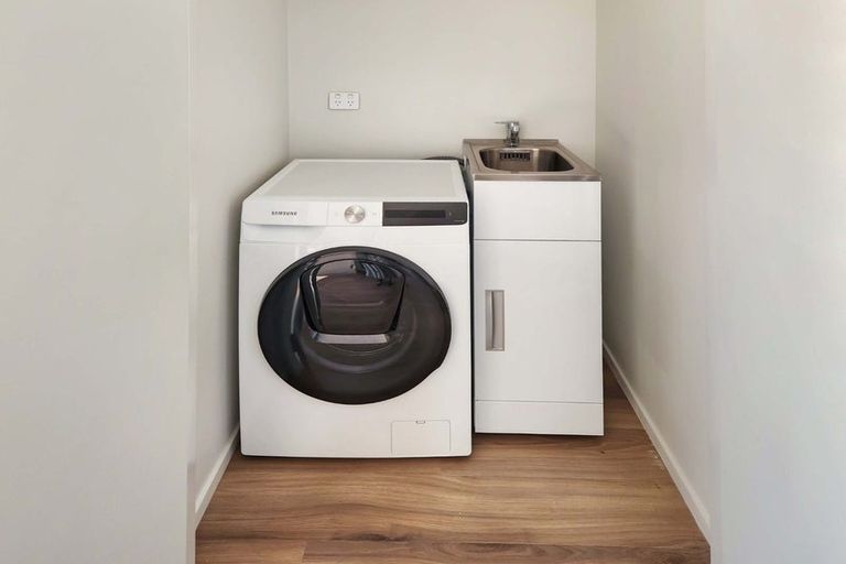 Photo of property in 1/11 Lees Grove, Wainuiomata, Lower Hutt, 5014