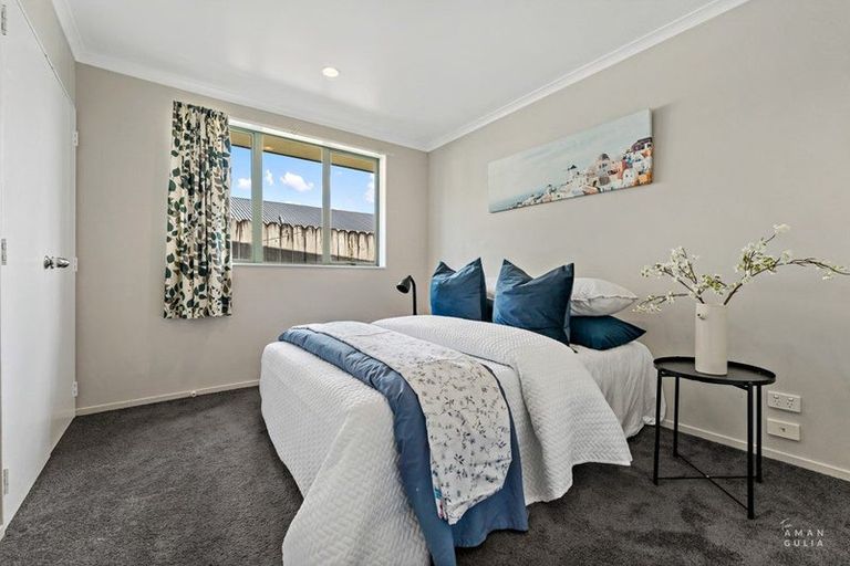 Photo of property in 6 Serenity Place, Otara, Auckland, 2023