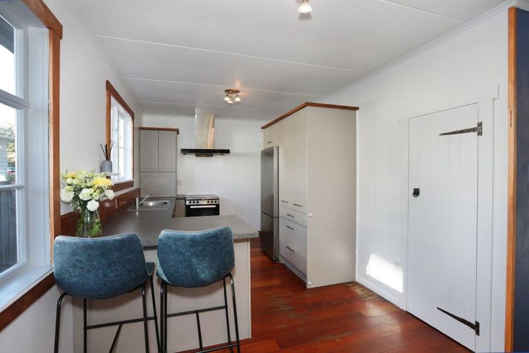 Photo of property in 3b Wellington Street, Feilding, 4702