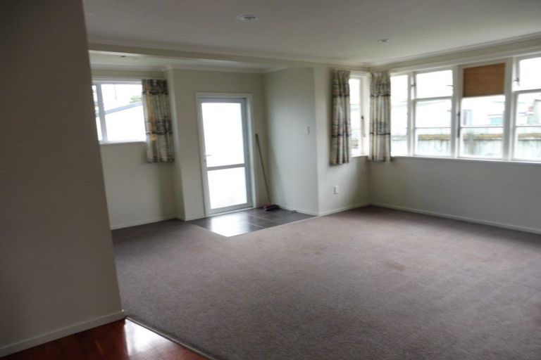 Photo of property in 3 Hutchison Crescent, Durie Hill, Whanganui, 4500