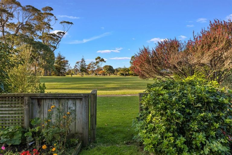 Photo of property in 42 Maygrove Drive, Orewa, 0931