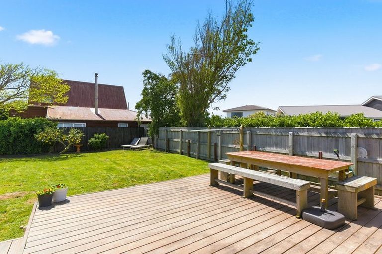 Photo of property in 13 Bahama Crescent, Paraparaumu Beach, Paraparaumu, 5032