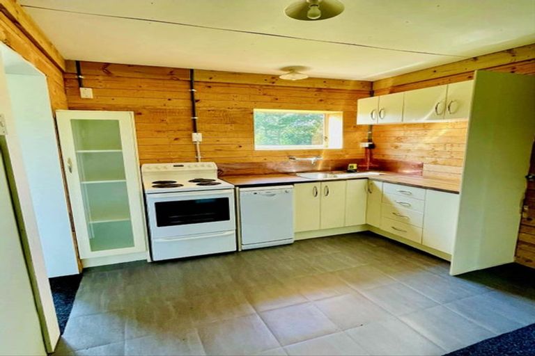 Photo of property in 19 Lerwick Lane, Nukuhou, 3196