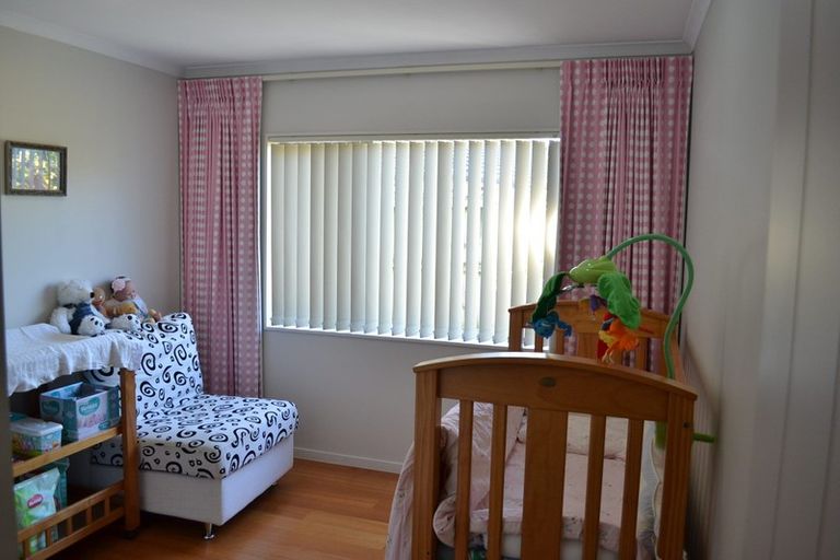 Photo of property in 8 Pohutukawa Place, Karaka, Papakura, 2113
