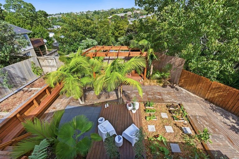Photo of property in 1/149 Eskdale Road, Birkdale, Auckland, 0626