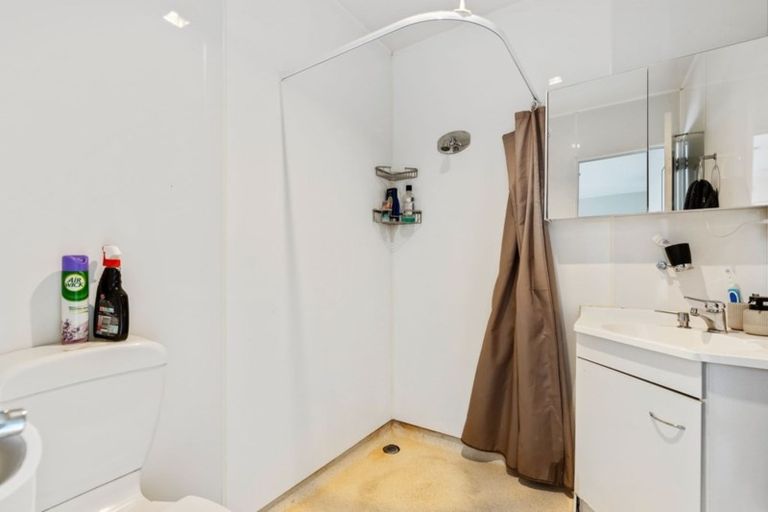 Photo of property in 34a Roche Avenue, Upper Riccarton, Christchurch, 8041