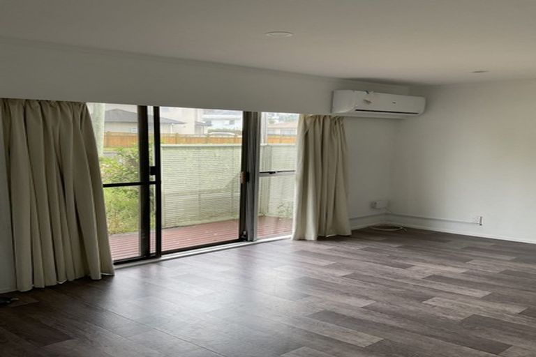 Photo of property in 1/5 Merriefield Avenue, Forrest Hill, Auckland, 0620