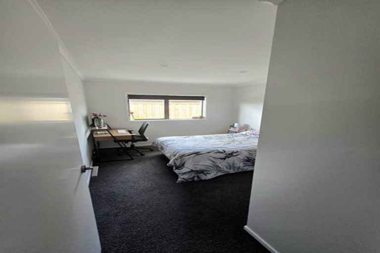 Photo of property in 65a King Street, Waiuku, 2123