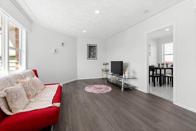 Photo of property in 5/69 Coronation Road, Papatoetoe, Auckland, 2025