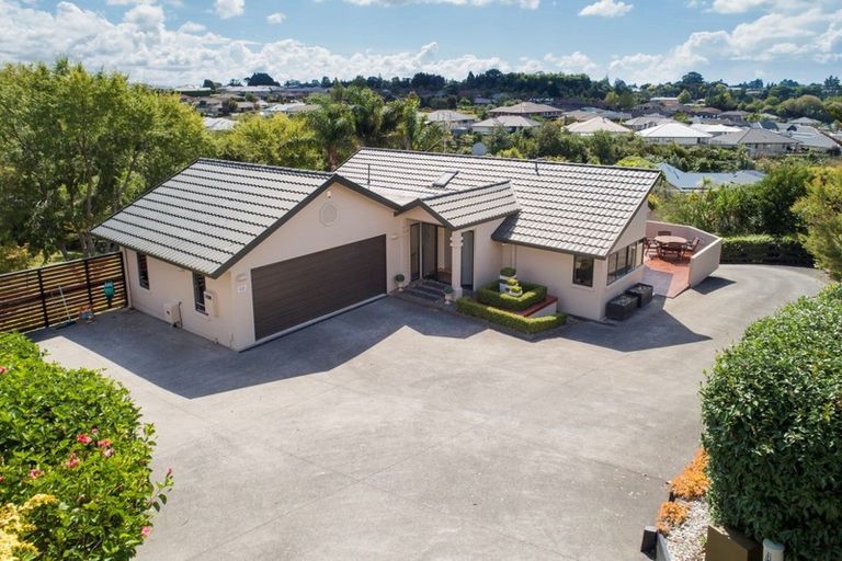 Photo of property in 35 Mahonia Place, Pyes Pa, Tauranga, 3112