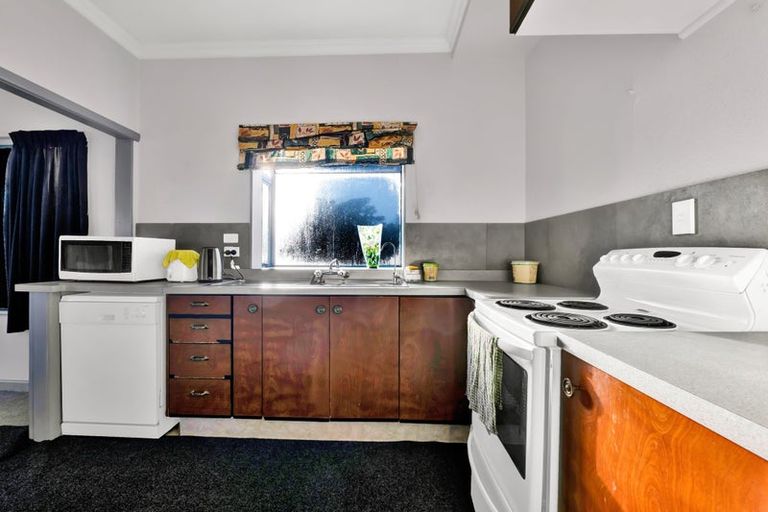 Photo of property in 23 Turi Street, Welbourn, New Plymouth, 4312