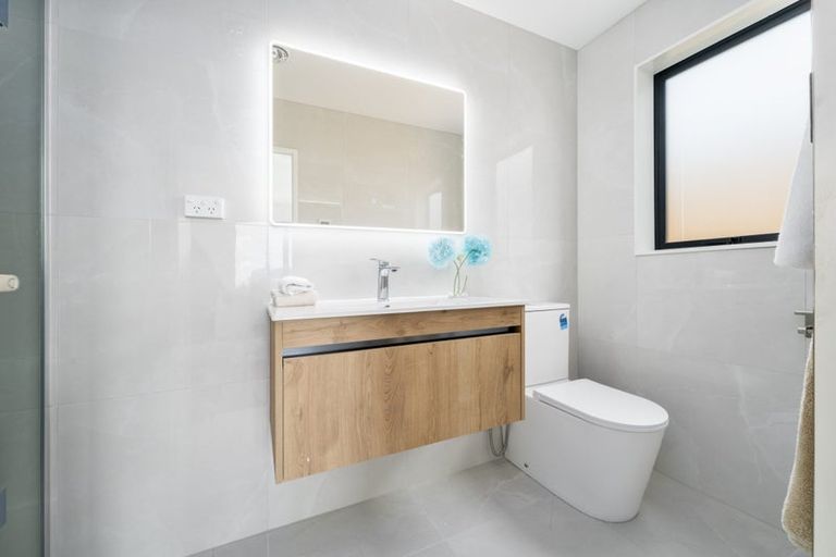 Photo of property in 20 Kaititiko Road, Rosehill, 2113