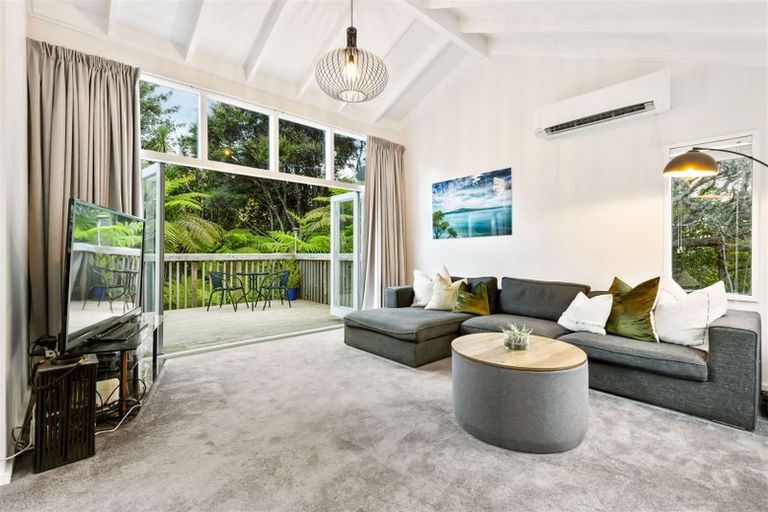 Photo of property in 9 Old North Road, Orewa, 0931