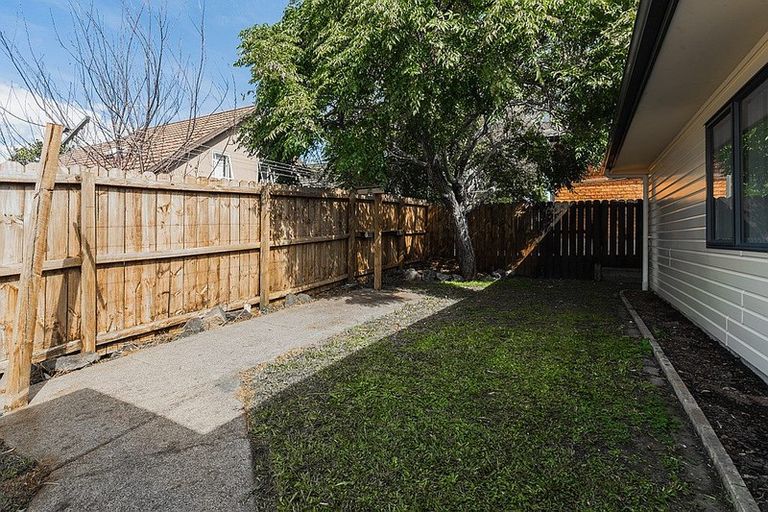 Photo of property in 4 Senator Drive, Manurewa, Auckland, 2105