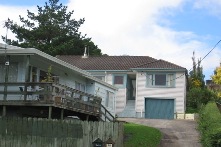 Photo of property in 24a Captain Scott Road, Glen Eden, Auckland, 0602