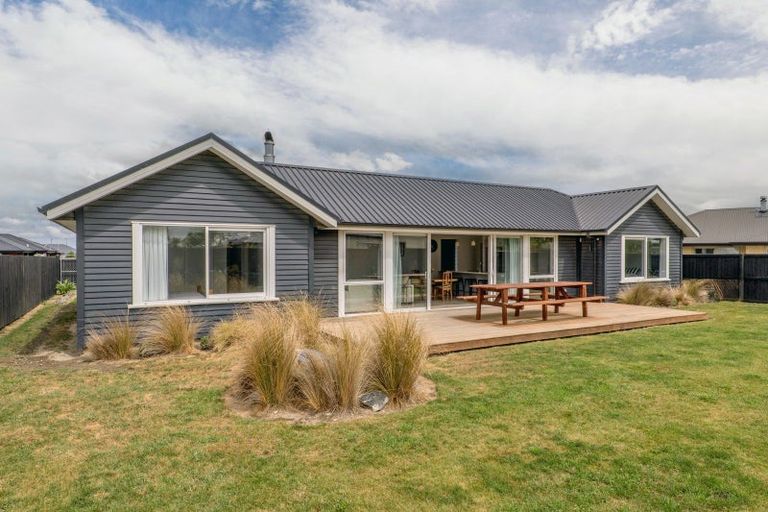 Photo of property in 24 Cressy Place, Darfield, 7510