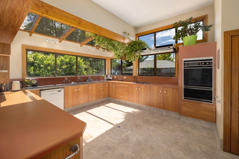 Photo of property in 111 Mays Road, St Albans, Christchurch, 8052