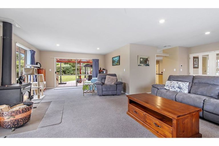 Photo of property in 2 Cobden Place, Woodend, 7610