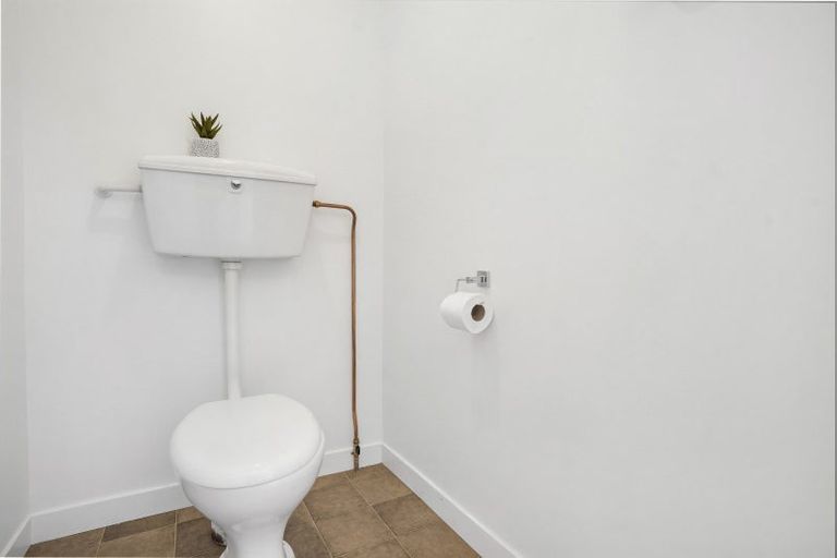 Photo of property in 31 Mary Street, Winton, 9720