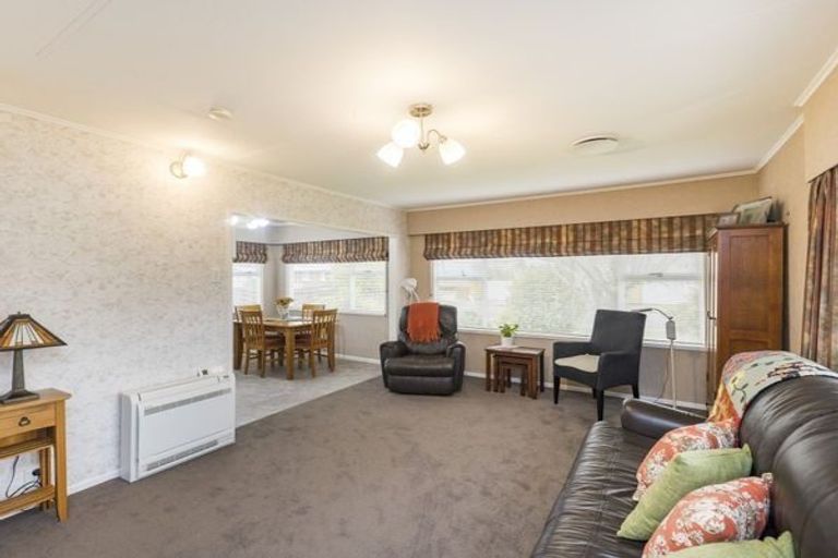 Photo of property in 10 Kennedy Avenue, Feilding, 4702