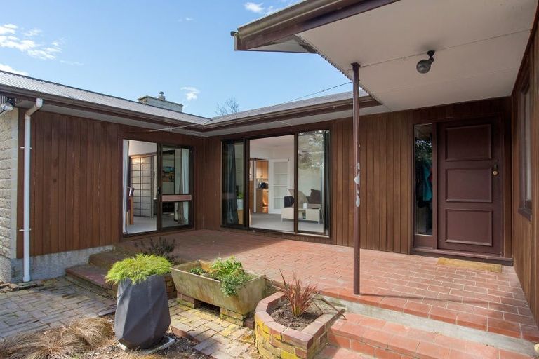 Photo of property in 19 Carruthers Street, Ilam, Christchurch, 8041