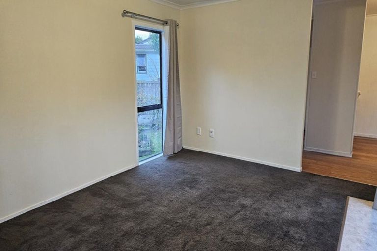 Photo of property in 82 Glen Road, Ranui, Auckland, 0612