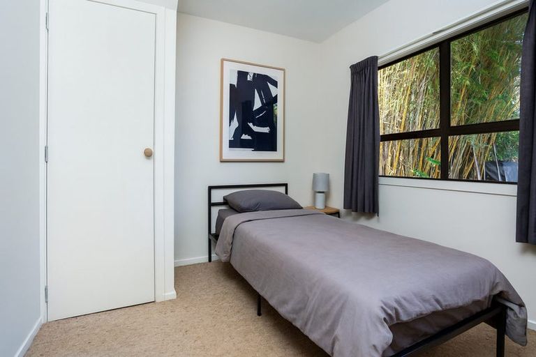 Photo of property in 34 The Avenue, Albany, Auckland, 0632