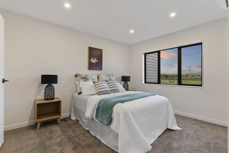 Photo of property in 80b Kahui Parade, Karaka, 2113