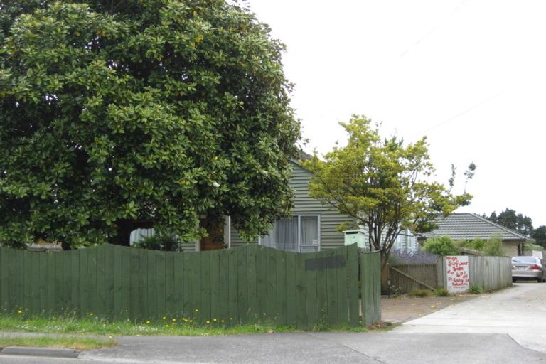 Photo of property in 108 Manuroa Road, Takanini, 2112
