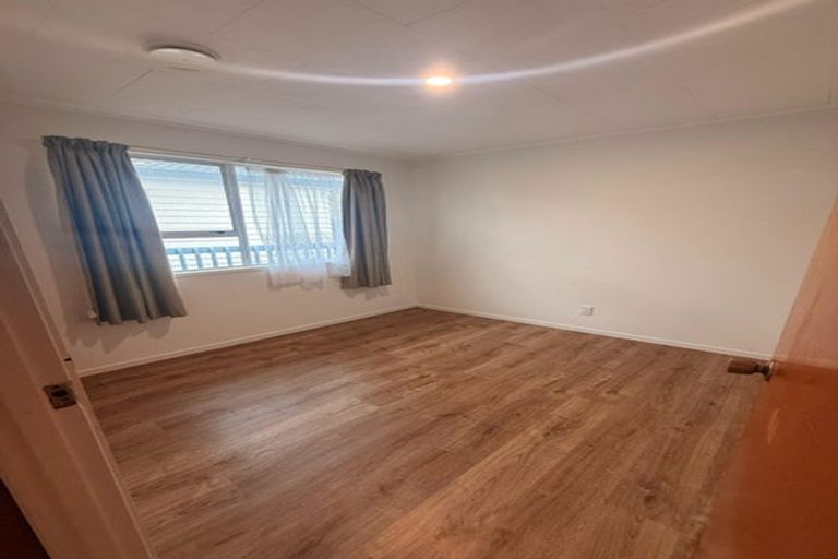 Photo of property in 58 Everglade Drive, Goodwood Heights, Auckland, 2105